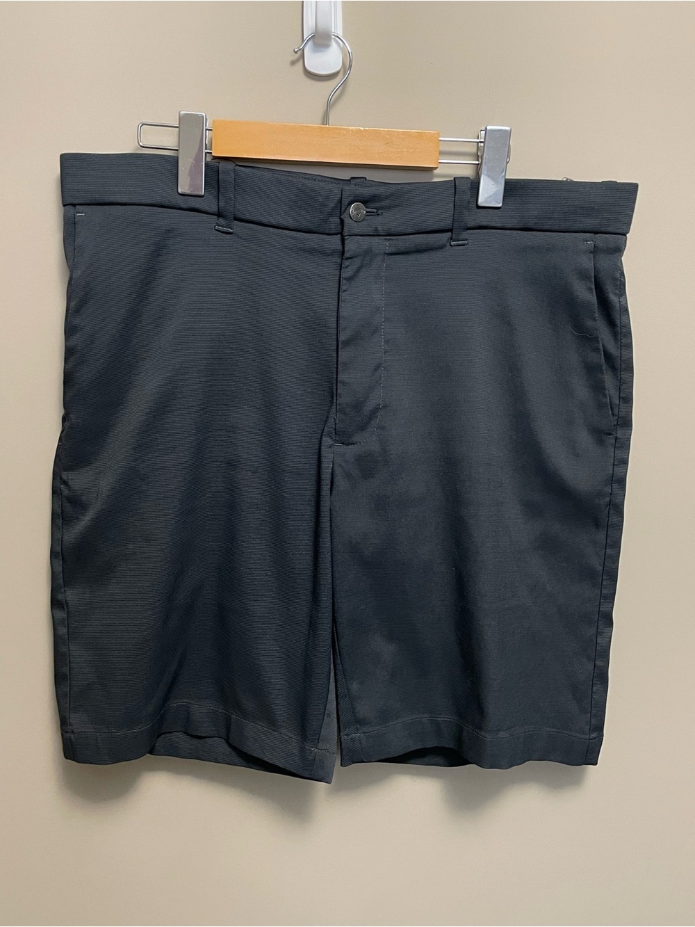 Callaway Men's Black Flat Front Golf Shorts Size 36